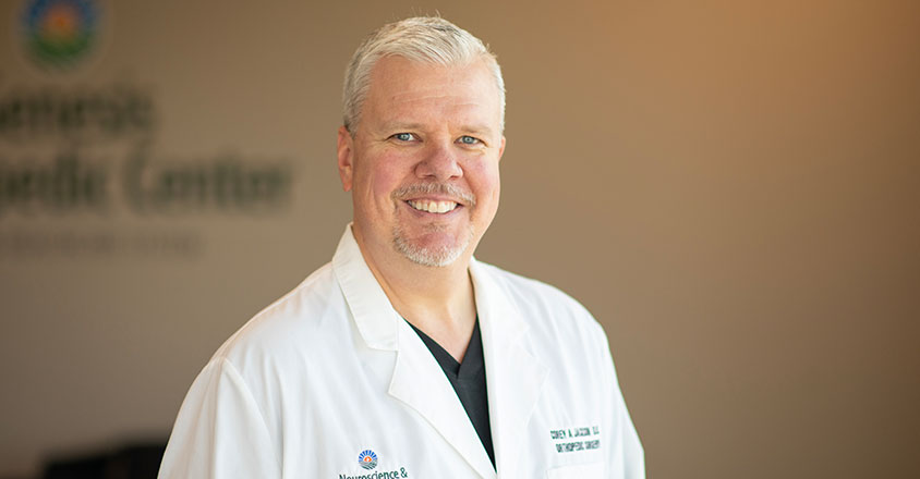 Dr. Corey Jackson provides Jiffy Knee joint replacement procedures