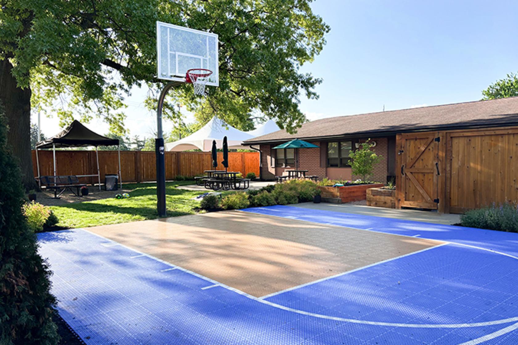 Outdoor recreation area