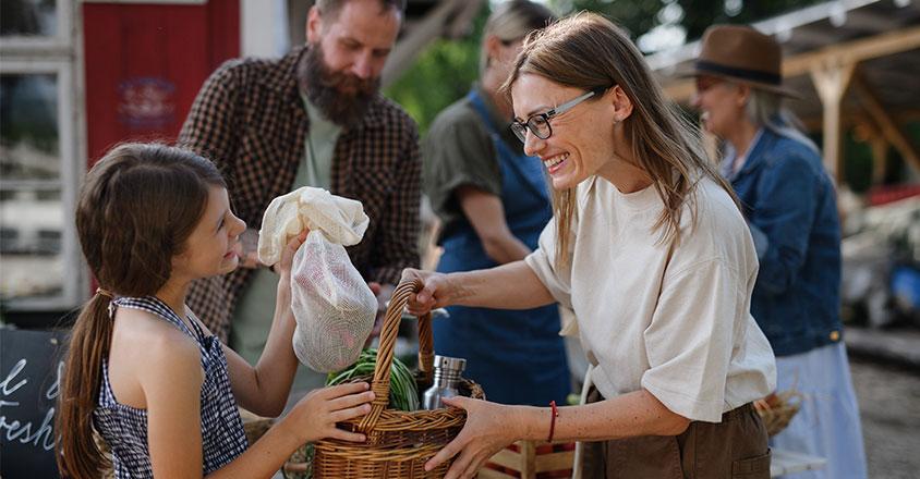 Tips to enjoy farmers markets